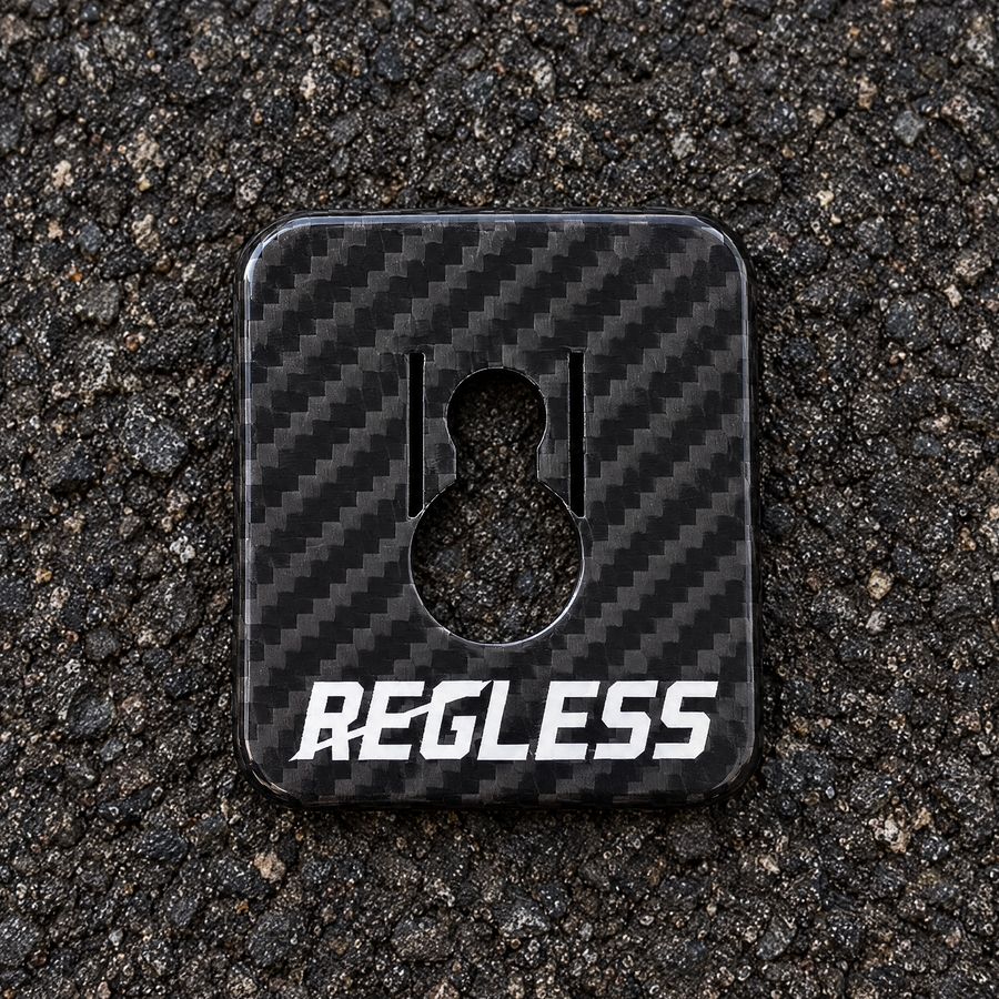 Regless square in woven twill carbon fibre
